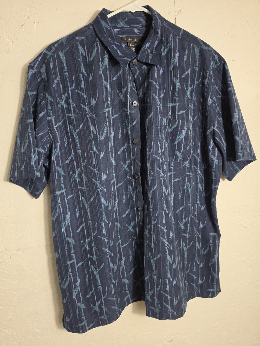 Van Heusen Men's Short Sleeve Shirt Size Large 16-16.5
